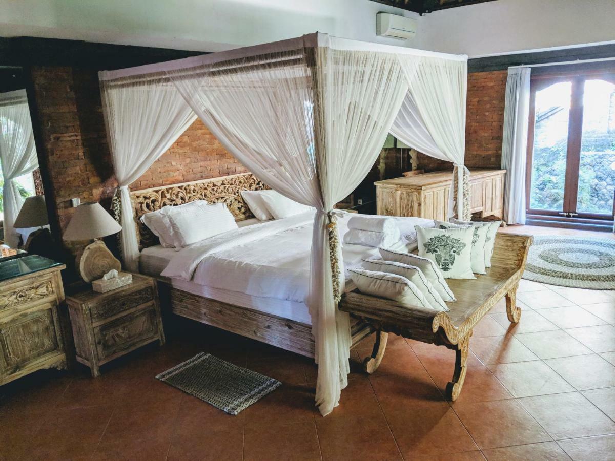 The Laras Villa Jimbaran Buitenkant foto