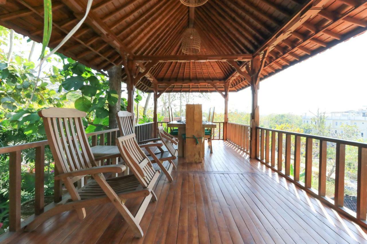 The Laras Villa Jimbaran Buitenkant foto