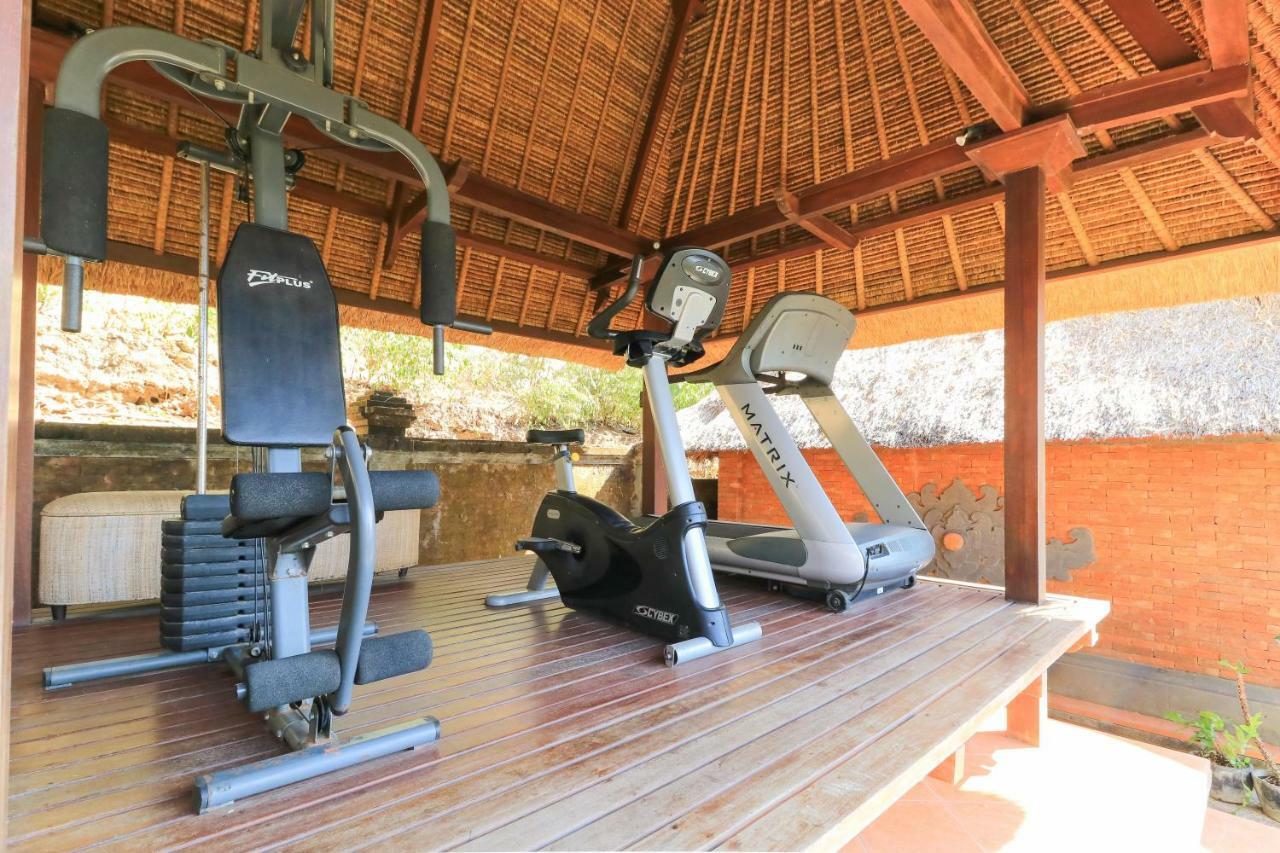 The Laras Villa Jimbaran Buitenkant foto