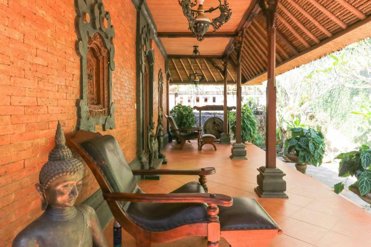 The Laras Villa Jimbaran Buitenkant foto