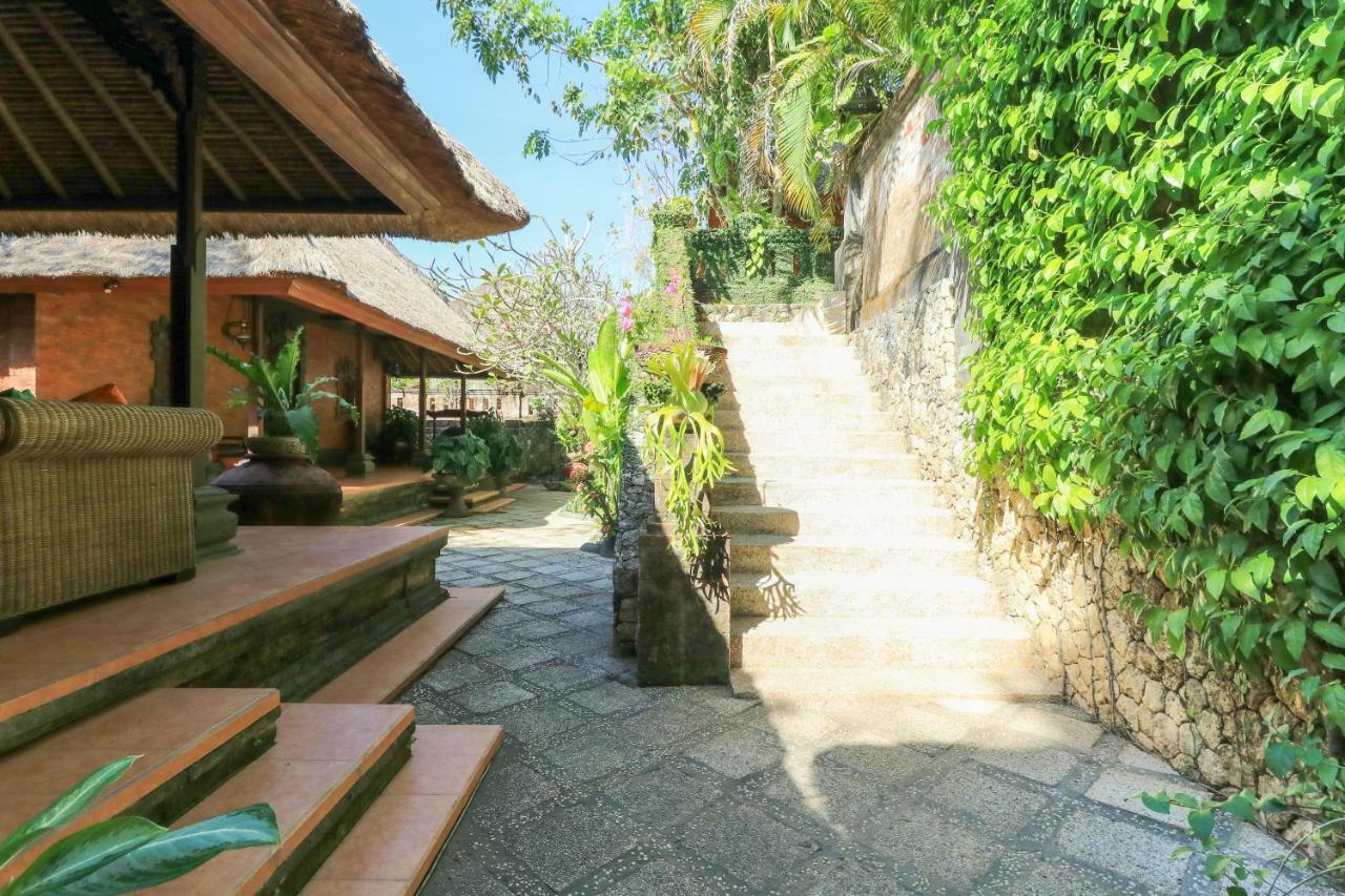 The Laras Villa Jimbaran Buitenkant foto