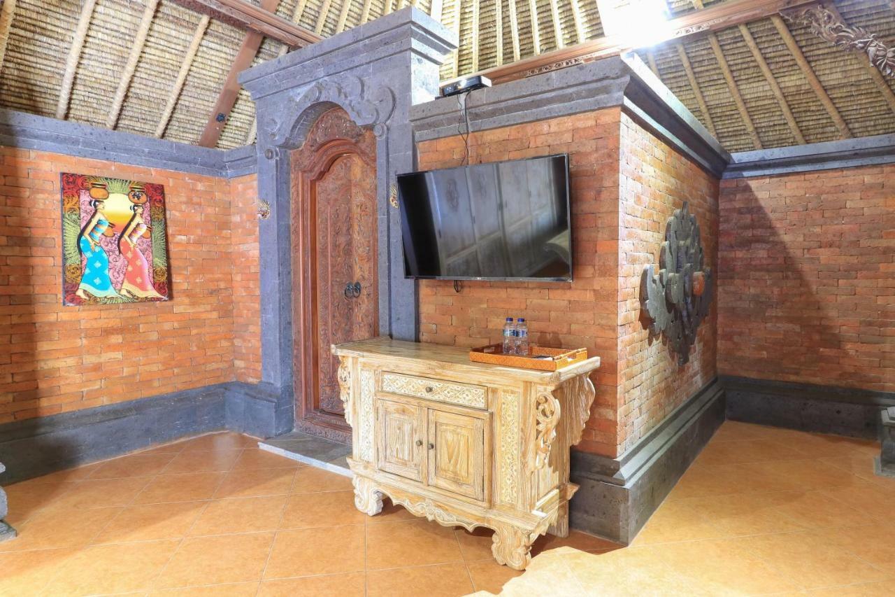The Laras Villa Jimbaran Buitenkant foto